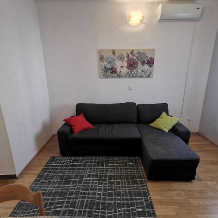 Uncle Apartment Макарска Экстерьер фото